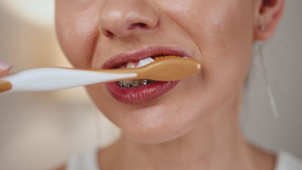 Salute orale e qualità del respiro iniziano dall’igiene dentale quotidiana
