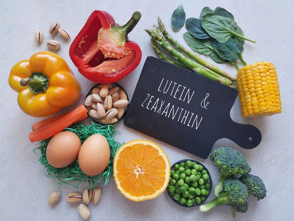 Occhio e alimentazione con verdure ricche di luteina